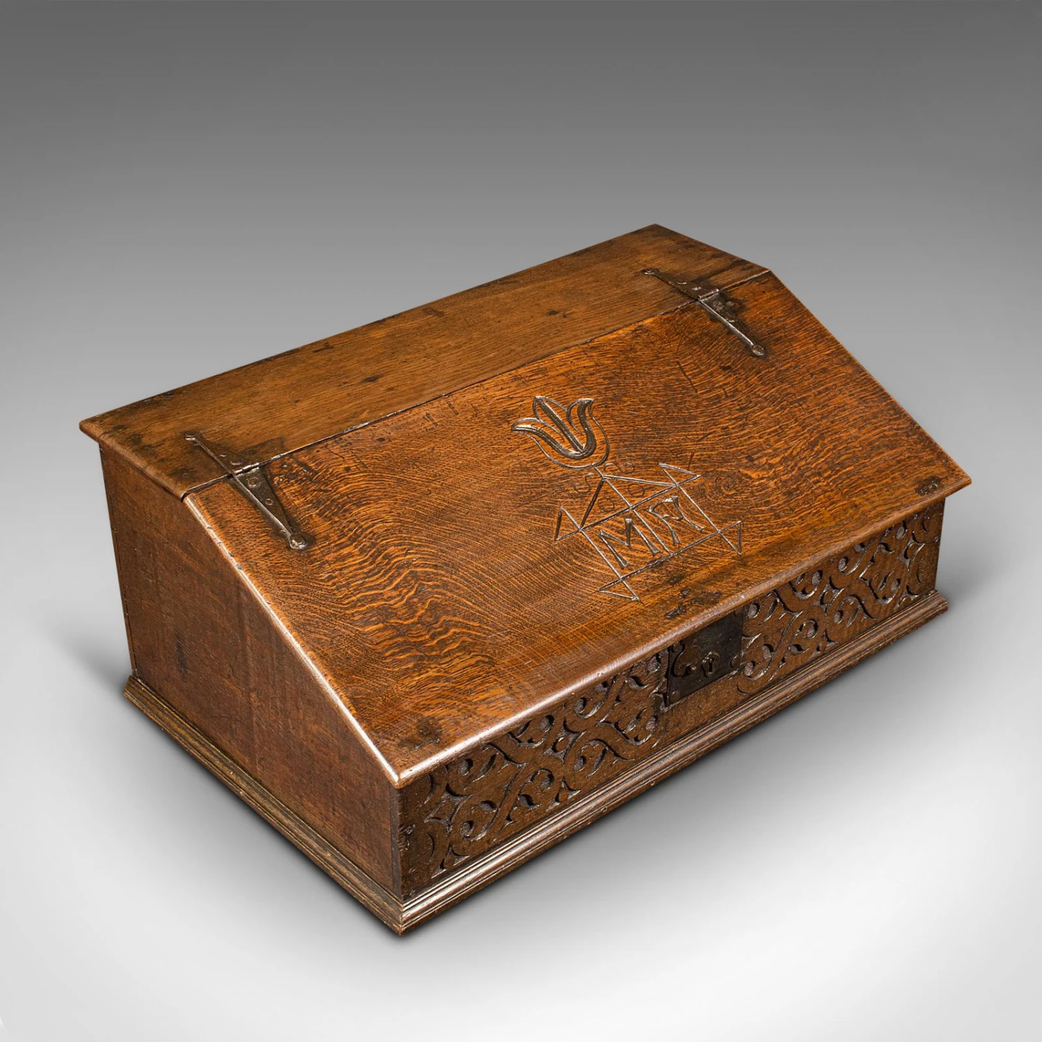 1700s Antique William III English Oak Verger's Desk Box 10 1700s Antique William III English Oak Verger's Desk Box - Image 8