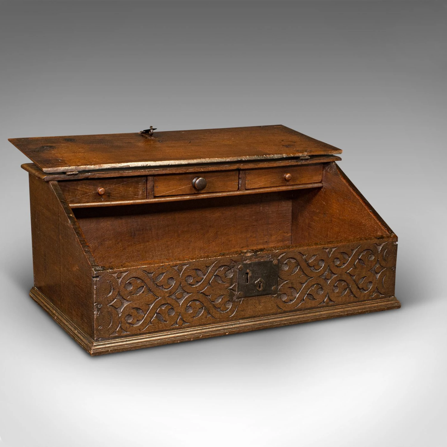 1700s Antique William III English Oak Verger's Desk Box 4 1700s Antique William III English Oak Verger's Desk Box - Image 2