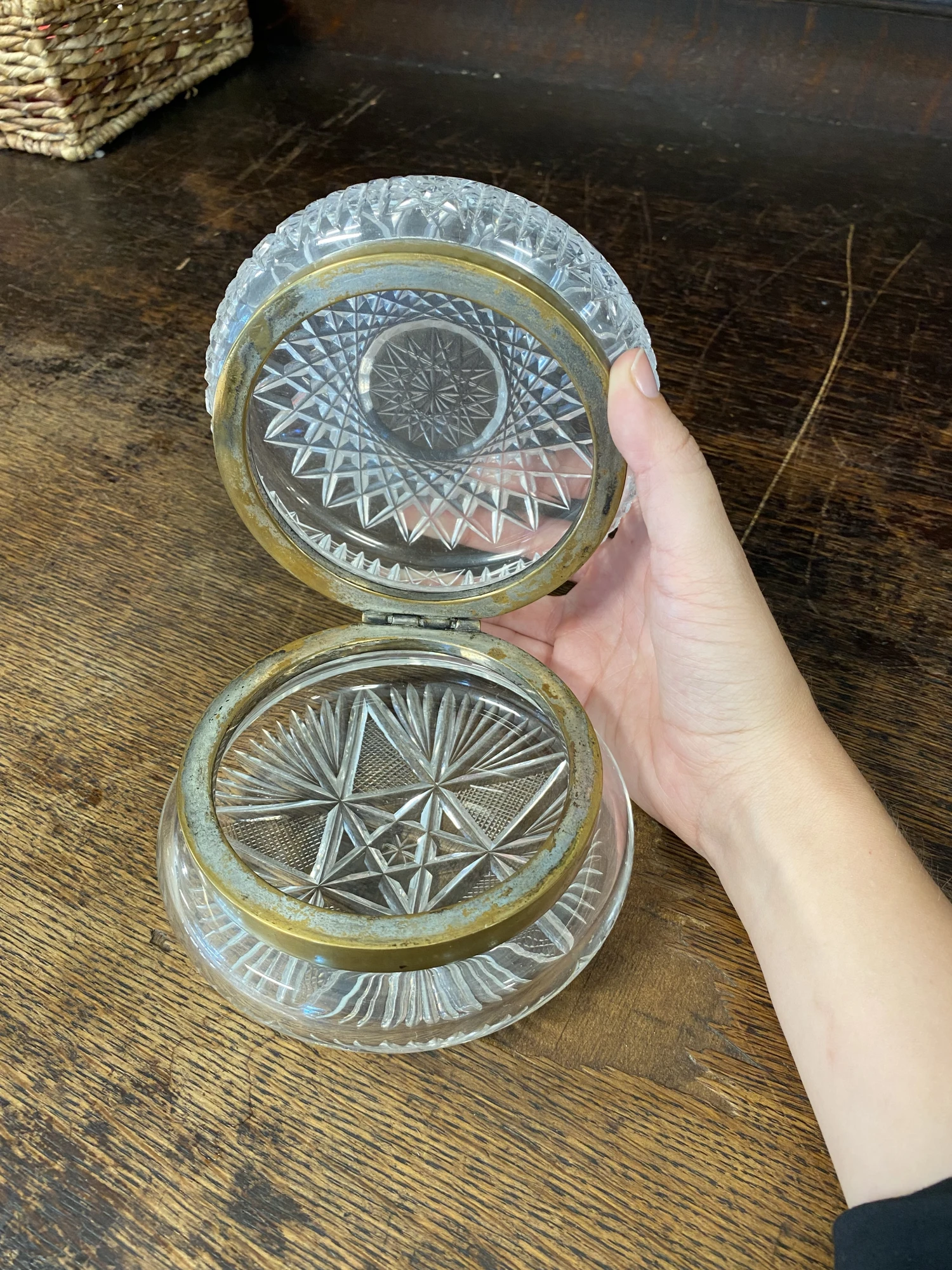 1920s Antique French Cut Crystal Hinged Dresser Box 10 1920s Antique French Cut Crystal Hinged Dresser Box - Image 8