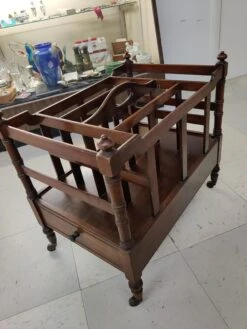 1930s Antique English Style Canterbury Mahogany Magazine Rack On Brass Casters -CHAIRISH Shop 1930s antique english style canterbury mahogany magazine rack on brass casters 9934