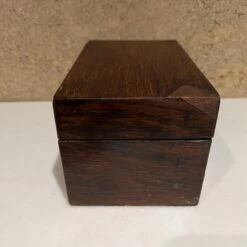 1940s Small Rosewood Keepsake Box Divided Interior Storage 20 1940s Small Rosewood Keepsake Box Divided Interior Storage -CHAIRISH Shop 1940s small rosewood keepsake box divided interior storage 0029