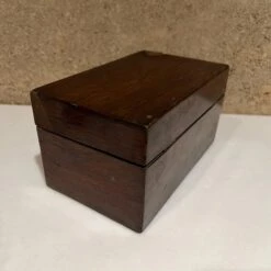 1940s Small Rosewood Keepsake Box Divided Interior Storage 15 1940s Small Rosewood Keepsake Box Divided Interior Storage -CHAIRISH Shop 1940s small rosewood keepsake box divided interior storage 7284