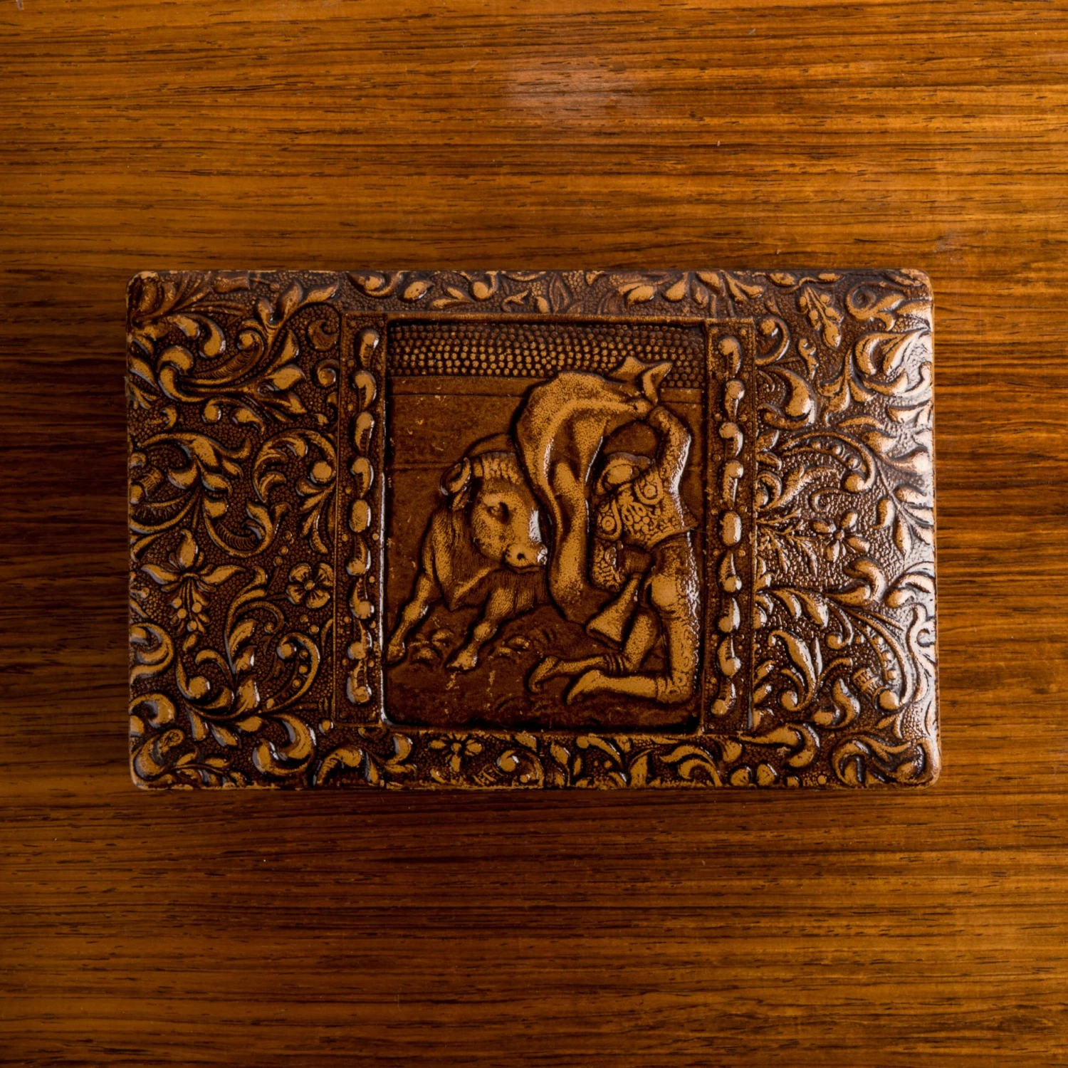 1950s Fighting Matador Embossed Leather Box 9 1950s Fighting Matador Embossed Leather Box - Image 7