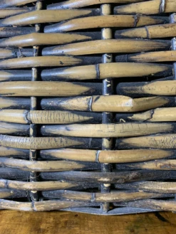 1960s Large Rattan Basket -CHAIRISH Shop 1960s large rattan basket 2650