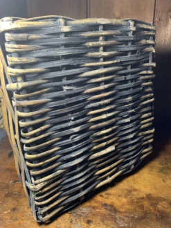 1960s Large Rattan Basket -CHAIRISH Shop 1960s large rattan basket 4699