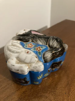 1960s Vintage Blue Two Rabbits Bunny Cat Elephant Trinket Ring Keepsake Box -CHAIRISH Shop 1960s vintage blue two rabbits bunny cat elephant trinket ring keepsake box 7812