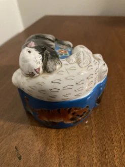 1960s Vintage Blue Two Rabbits Bunny Cat Elephant Trinket Ring Keepsake Box -CHAIRISH Shop 1960s vintage blue two rabbits bunny cat elephant trinket ring keepsake box 8990