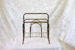 1970s Brass Faux Bamboo Magazine Rack 18 1970s Brass Faux Bamboo Magazine Rack -CHAIRISH Shop 1970s brass faux bamboo magazine rack 4796