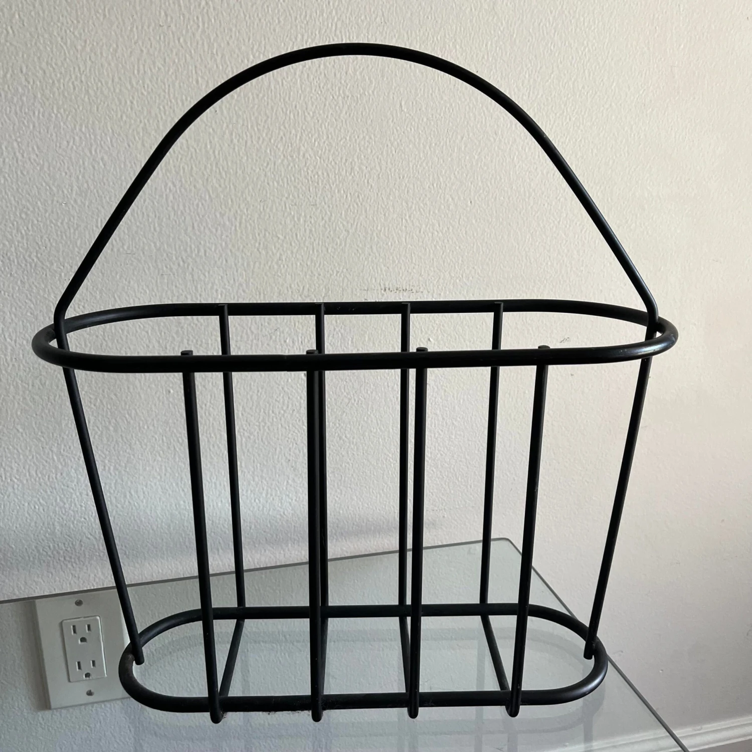 1970s Mid-Century Black Matte Metal Magazine Rack 10 1970s Mid-Century Black Matte Metal Magazine Rack - Image 8