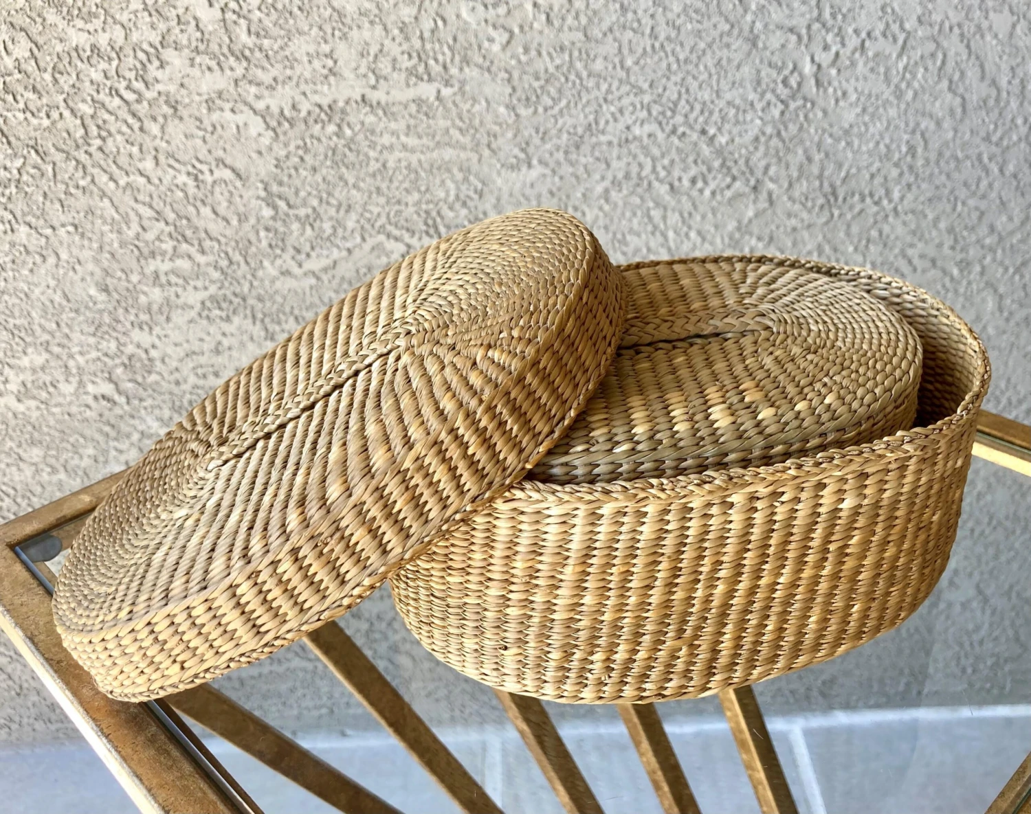 1970s Nesting Lidded Oblong Handwoven Grass Baskets - Set Of 3 4 1970s Nesting Lidded Oblong Handwoven Grass Baskets - Set Of 3 - Image 2