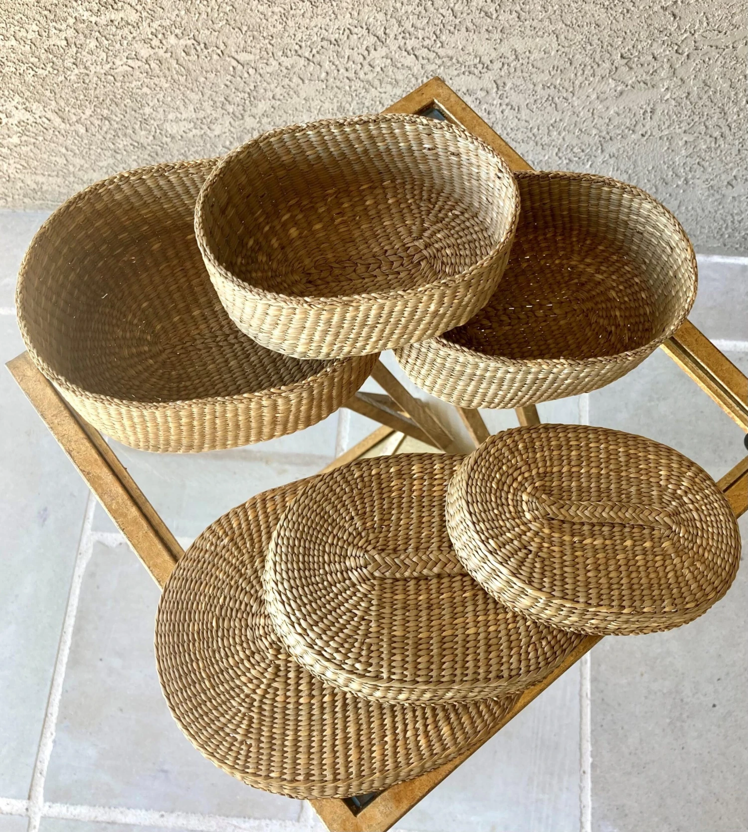 1970s Nesting Lidded Oblong Handwoven Grass Baskets - Set Of 3 7 1970s Nesting Lidded Oblong Handwoven Grass Baskets - Set Of 3 - Image 5