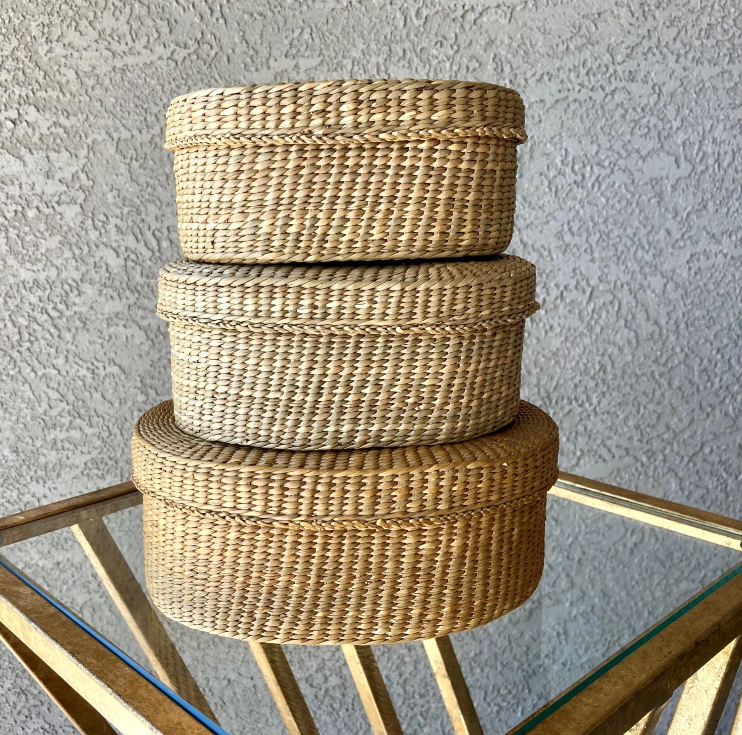 1970s Nesting Lidded Oblong Handwoven Grass Baskets - Set Of 3 5 1970s Nesting Lidded Oblong Handwoven Grass Baskets - Set Of 3 - Image 3