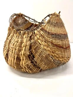 1980s Sculptural Large Organic Reed And Willow Woven Basket 17 1980s Sculptural Large Organic Reed And Willow Woven Basket -CHAIRISH Shop 1980s sculptural large organic reed and willow woven basket 9150