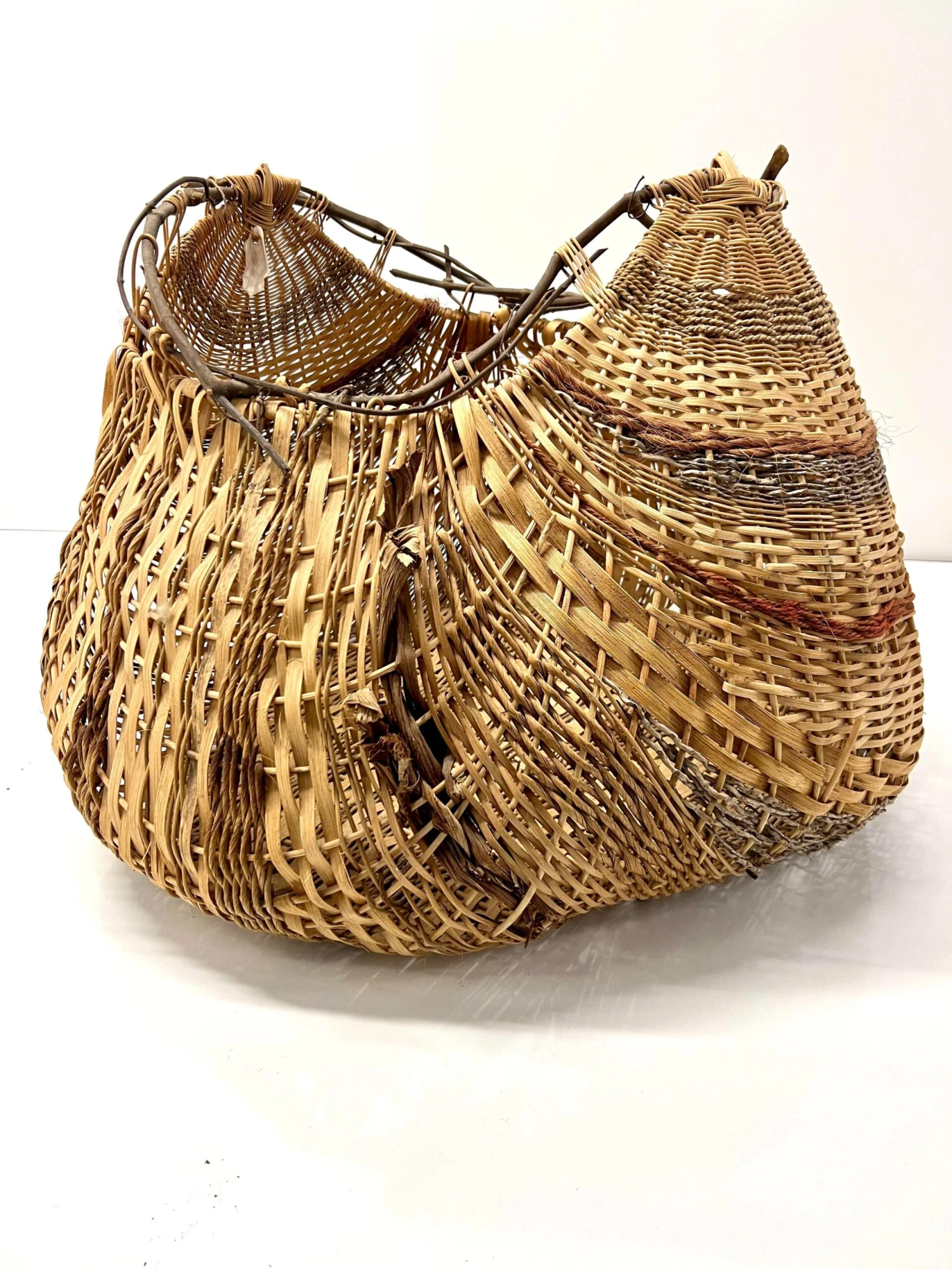 1980s Sculptural Large Organic Reed And Willow Woven Basket 10 1980s Sculptural Large Organic Reed And Willow Woven Basket - Image 8