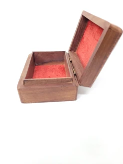 1980s Vintage Miniature Brass & Wood Box -CHAIRISH Shop 1980s vintage miniature brass and wood box 7826