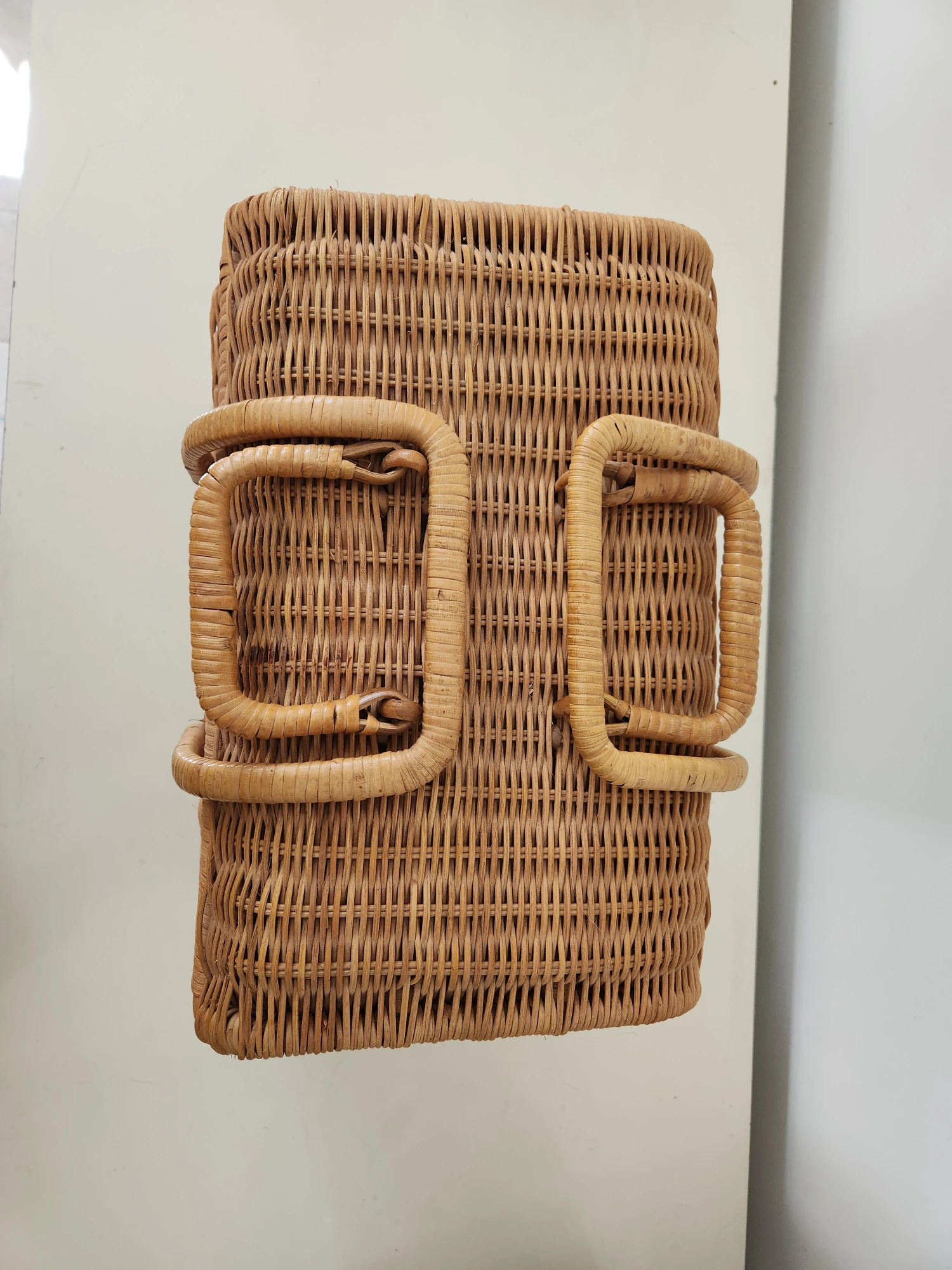 1980s Vintage Wicker Basket With Cross Stich Kit 9 1980s Vintage Wicker Basket With Cross Stich Kit - Image 7