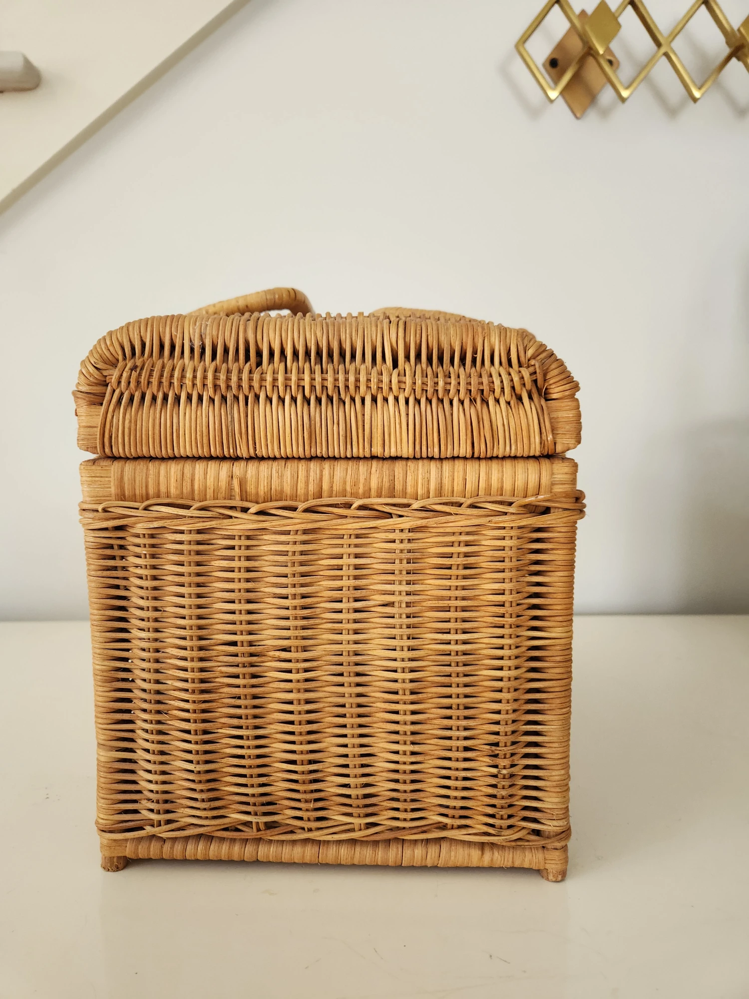 1980s Vintage Wicker Basket With Cross Stich Kit 6 1980s Vintage Wicker Basket With Cross Stich Kit - Image 4