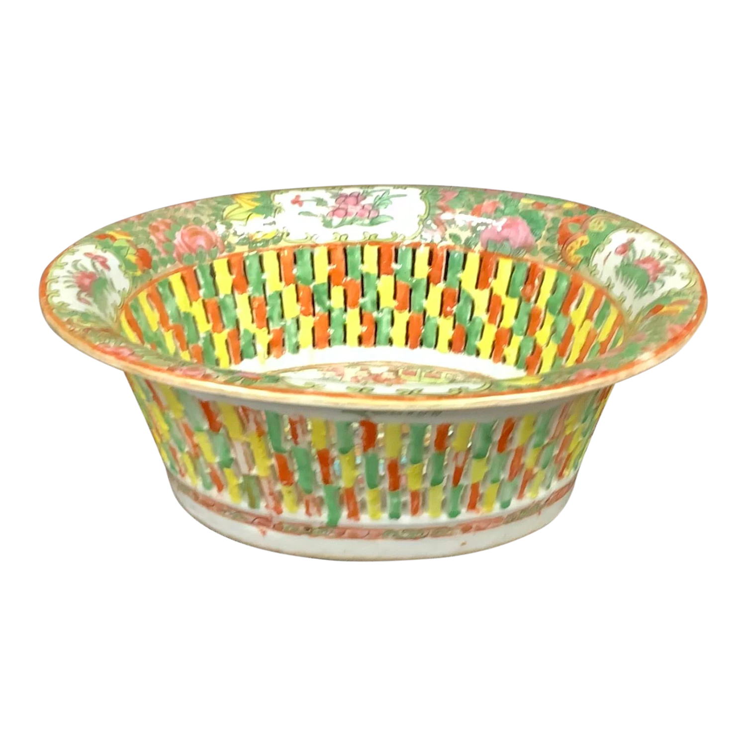 19th Century Chinese Rose Medallion Reticulated Porcelain Basket 3 19th Century Chinese Rose Medallion Reticulated Porcelain Basket