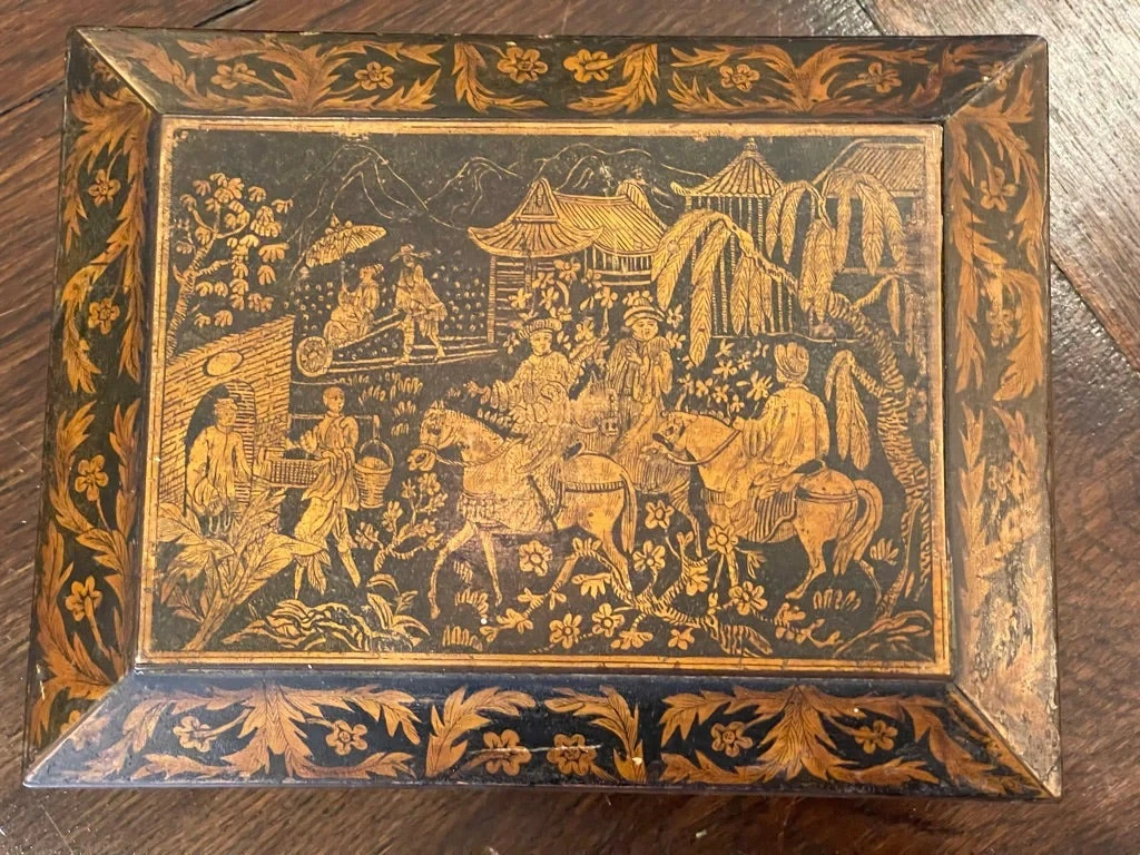 19th Century English Regency Penwork Double-Handled Jewelry Box - Chinoiserie 8 19th Century English Regency Penwork Double-Handled Jewelry Box - Chinoiserie - Image 6