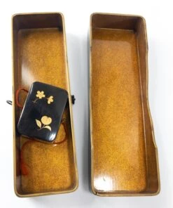 19th Century Japanese Meiji Maki-E Lacquer Gold And Silver Box -CHAIRISH Shop 19th century japanese meiji maki e lacquer gold and silver box 9822