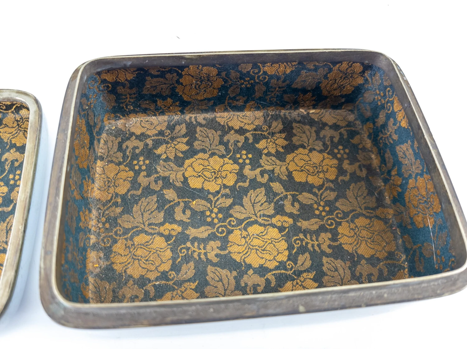 19th Century Japanese Wireless Cloisonne Enamel Box With Mt. Fuji By Ando 12 19th Century Japanese Wireless Cloisonne Enamel Box With Mt. Fuji By Ando - Image 10