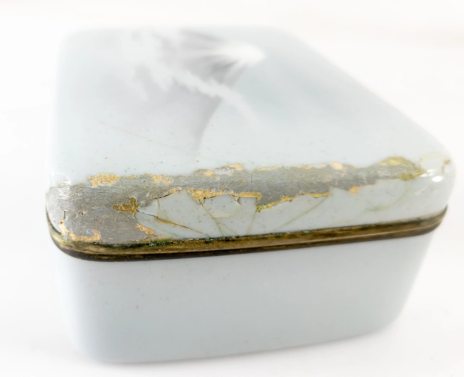 19th Century Japanese Wireless Cloisonne Enamel Box With Mt. Fuji By Ando 8 19th Century Japanese Wireless Cloisonne Enamel Box With Mt. Fuji By Ando - Image 6