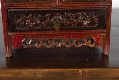 19th Century Qing Dynasty Red & Brown Lacquer Carved Foliage Jewelry Box -CHAIRISH Shop 19th century qing dynasty red and brown lacquer carved foliage jewelry box 9051