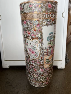 20th Century Asian Famille Rose Umbrella Stand -CHAIRISH Shop 20th century asian famille rose umbrella stand 0711