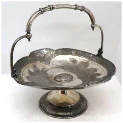 American Wilcox Silverplate Company Quadruple Plate Tiger Bride's Basket -CHAIRISH Shop american wilcox silverplate company quadruple plate tiger brides basket 8135