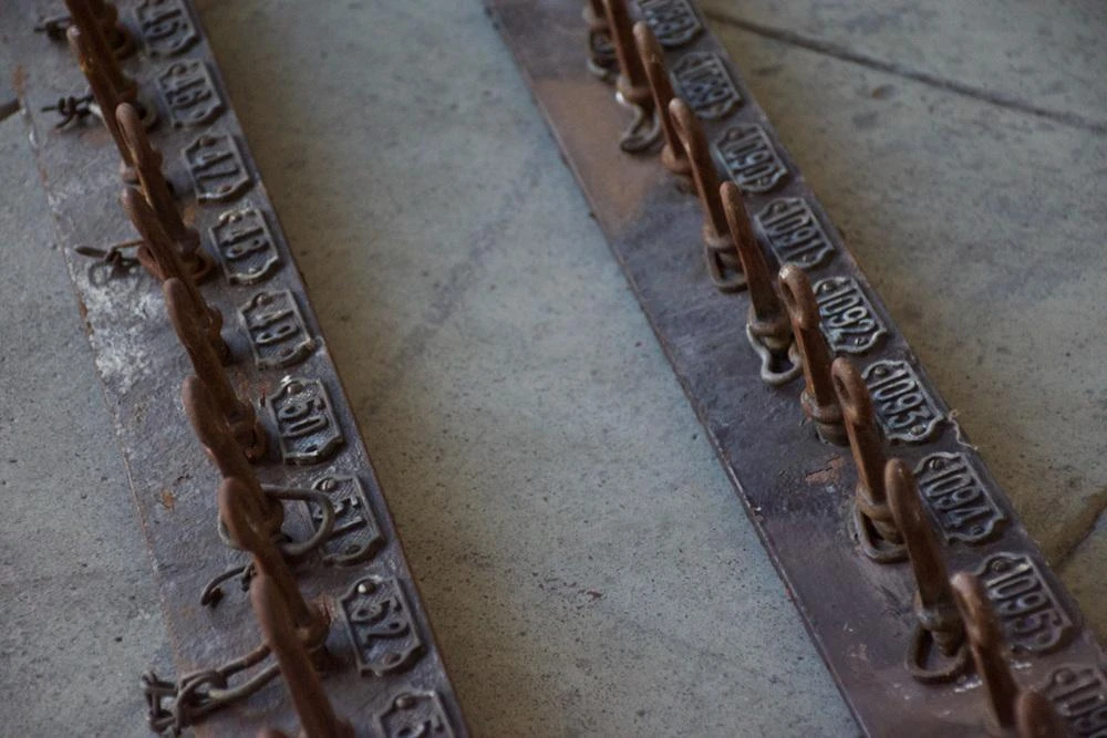 Antique Cast Iron Racks, 1900s, Set Of 2 7 Antique Cast Iron Racks, 1900s, Set Of 2 - Image 5