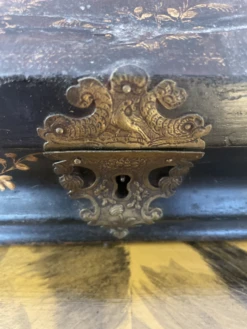 Antique Chinese Export Chinoiserie Black Lacquer Box -CHAIRISH Shop antique chinese export chinoiserie black lacquer box 9263