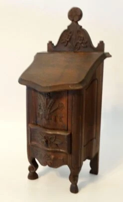 Antique Diminutive French Salt Box Table Cabinet Boite à Sel 21 Antique Diminutive French Salt Box Table Cabinet Boite à Sel -CHAIRISH Shop antique diminutive french salt box table cabinet boite a sel 8319