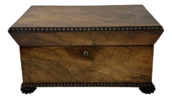 Antique English Double Tea Caddy Box In Rosewood From Gillows Of Lancaster, 19th Century