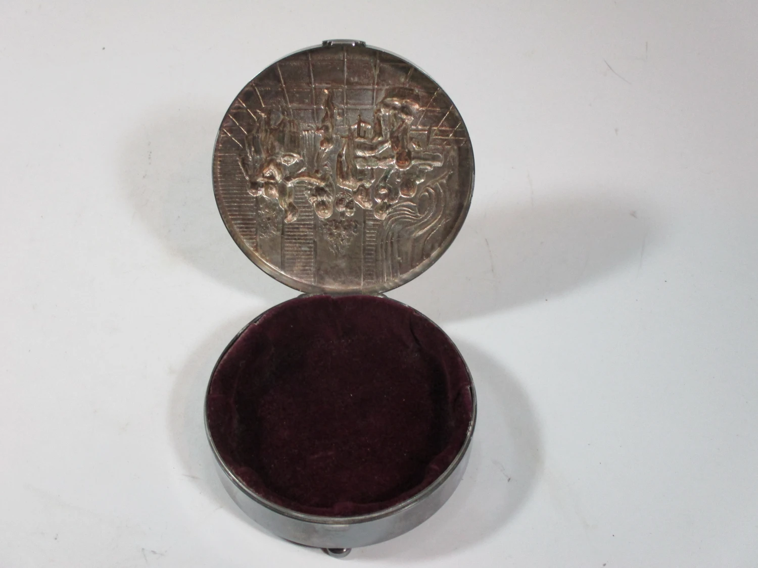 Antique Silver-Plated Round Repousse Box, Made In Denmark 5 Antique Silver-Plated Round Repousse Box, Made In Denmark - Image 3