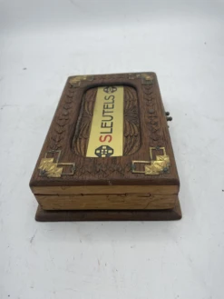 Antique (Sleutels) Key Box With 3 Keys -CHAIRISH Shop antique sleutels key box with 3 keys 1476