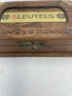 Antique (Sleutels) Key Box With 3 Keys -CHAIRISH Shop antique sleutels key box with 3 keys 2005