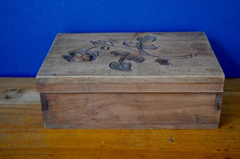 Art Nouveau Jewelry Box 4 Art Nouveau Jewelry Box - Image 2
