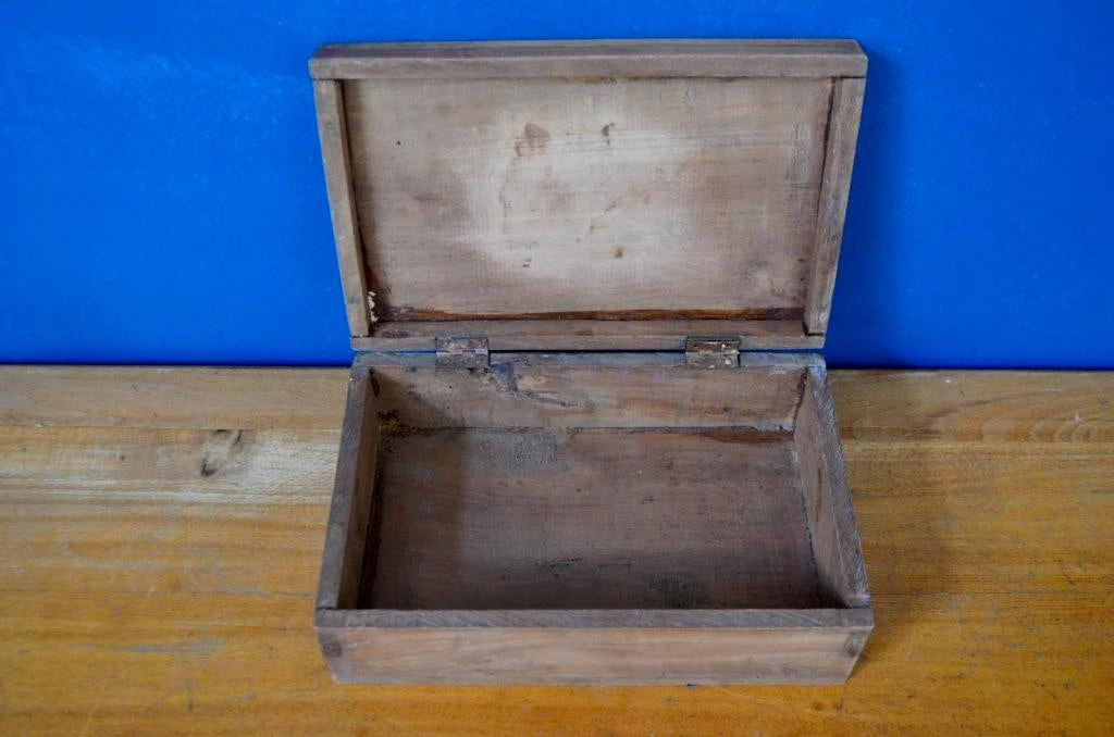 Art Nouveau Jewelry Box 11 Art Nouveau Jewelry Box - Image 9