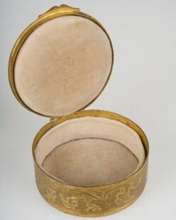 Brass Box With A Miniature Late Eighteenth Costume Initials -CHAIRISH Shop brass box with a miniature late eighteenth costume initials 9624