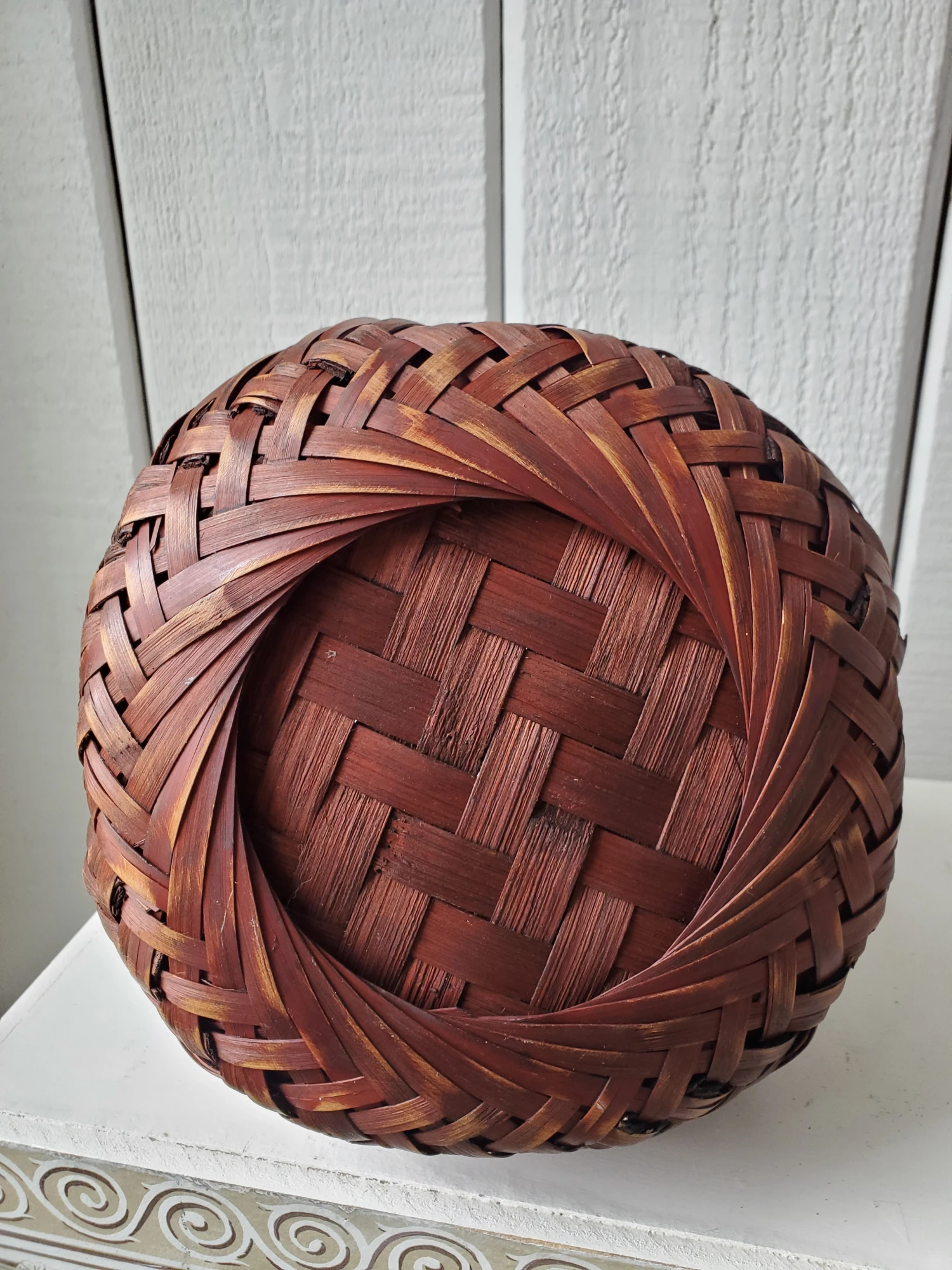 C. 1940s Vinage Handwoven Rattan Basket 7 C. 1940s Vinage Handwoven Rattan Basket - Image 5