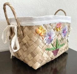 Circa 1980 Boho Chic Handwoven Coconut Leaf & Raffia Embroidered Basket -CHAIRISH Shop circa 1980 boho chic handwoven coconut leaf and raffia embroidered basket 9454