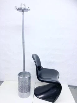 Clothing Racks By Raul Barbieri & Giorgio Marianelli, 1980s -CHAIRISH Shop clothing racks by raul barbieri and giorgio marianelli 1980s 0251