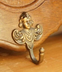 Dutch Oak Carved Cherub Wall Rack With Royal Hooks -CHAIRISH Shop dutch oak carved cherub wall rack with royal hooks 8713
