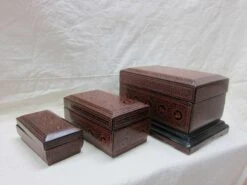 Early 20th Century Burmese Lacquer Wood Nesting Boxes - Set Of 3 -CHAIRISH Shop early 20th century burmese lacquer wood nesting boxes set of 3 9072