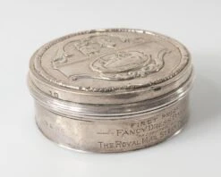 Early 20th Century Elkington & Co. Sterling Silver Trophy Box -CHAIRISH Shop early 20th century elkington and co sterling silver trophy box 1554