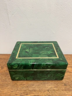 Faux Malachite Box With Brass Trim 21 Faux Malachite Box With Brass Trim -CHAIRISH Shop faux malachite box with brass trim 4310