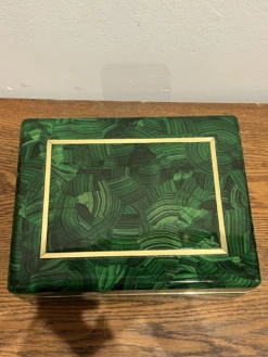 Faux Malachite Box With Brass Trim 19 Faux Malachite Box With Brass Trim -CHAIRISH Shop faux malachite box with brass trim 9994