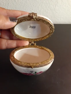 Handpainted Ceramic Heart Shaped Trinket Holder -CHAIRISH Shop handpainted ceramic heart shaped trinket holder 6572