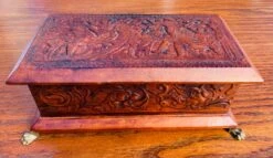Handsome Vintage Tooled Leather Neopclassical Dresser Box -CHAIRISH Shop handsome vintage tooled leather neopclassical dresser box 0614