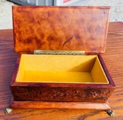 Handsome Vintage Tooled Leather Neopclassical Dresser Box -CHAIRISH Shop handsome vintage tooled leather neopclassical dresser box 3850